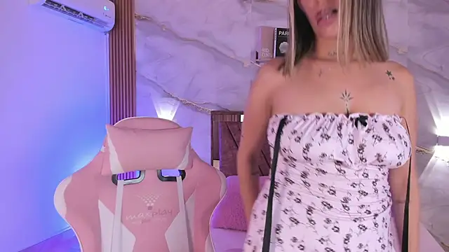 Snapshot of your_whore_Salome chatting on February 16, 2026, 7:34 pm your whore Salome online show from February 16, 2026, 7:34 pm