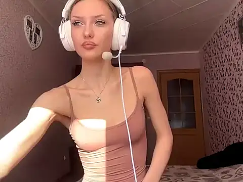 ChelsieGibbson online show from February 19, 2026, 11:29 am