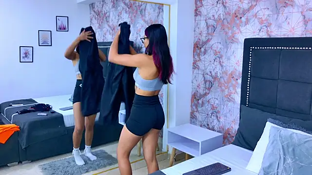 Raven Gloomy online show from February 26, 2026, 11:43 am