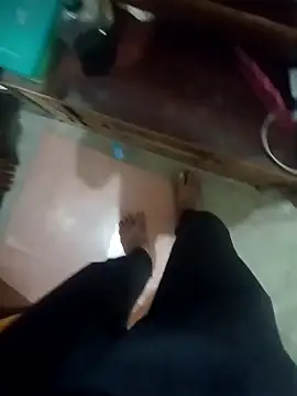 Avinh 09 online show from February 25, 2026, 1:28 am