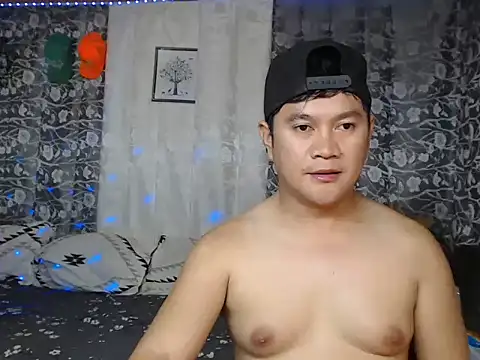adorableasianboy69 online show from March 11, 2026, 11:59 am