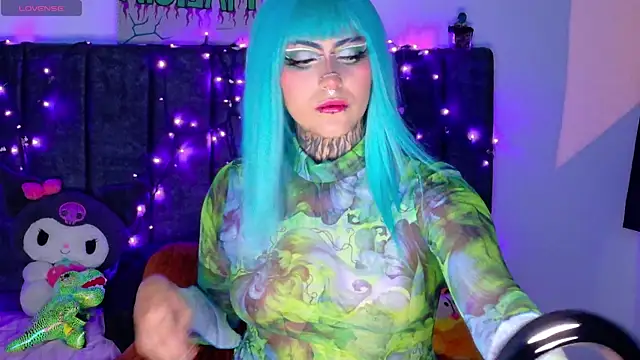 Snapshot of maliciaXpoison chatting on June 18, 2026, 3:27 am maliciaXpoison online show from June 18, 2026, 3:27 am
