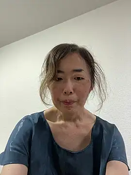 hanaworld online show from April 30, 2026, 9:30 pm