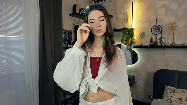 Snapshot of AbbeyStark chatting on April 4, 2026, 8:10 am AbbeyStark online show from April 4, 2026, 8:10 am