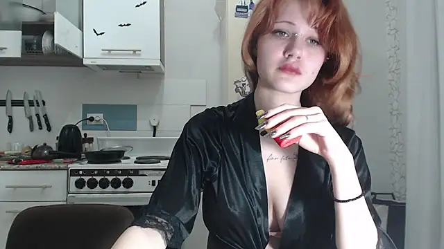 SolarAdrienne online show from March 7, 2026, 4:23 pm