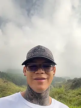 Maxtor  online show from February 23, 2026, 1:23 pm