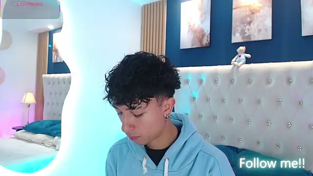 Aiden Rivers  online show from April 16, 2026, 12:50 pm