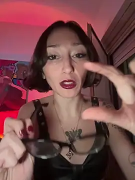 Snapshot of FrutillitaXX chatting on March 22, 2026, 3:10 am FrutillitaXX online show from March 22, 2026, 3:10 am