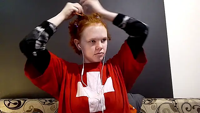 CurlaPettyBom online show from February 22, 2026, 8:06 am