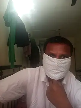 hunk man online show from February 21, 2026, 12:18 pm