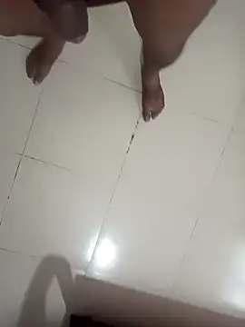 hunk man online show from February 23, 2026, 12:17 pm