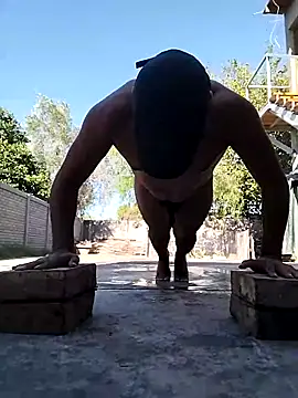 PeleHotsito online show from February 18, 2026, 9:00 pm