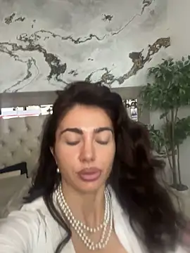 VioletVIP online show from March 8, 2026, 1:25 pm