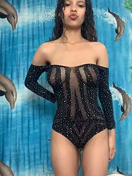 soffii-estrella online show from February 27, 2026, 8:36 am