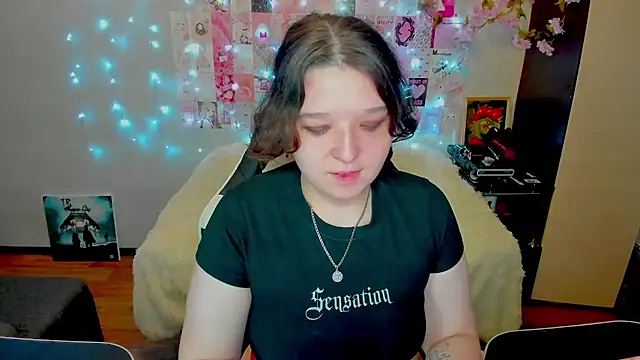 Kate Acid online show from July 16, 2026, 11:24 pm