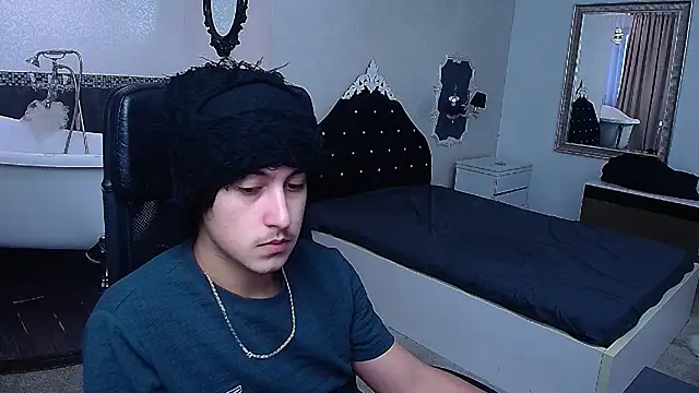 Snapshot of GriffinDane chatting on February 20, 2026, 5:26 am GriffinDane online show from February 20, 2026, 5:26 am