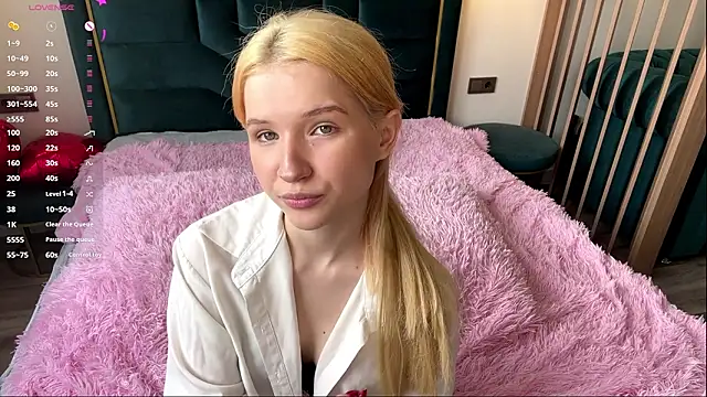 PrincessSwelgart online show from March 30, 2026, 1:23 pm