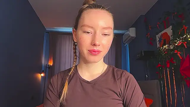 Anna Kare online show from March 2, 2026, 10:11 am