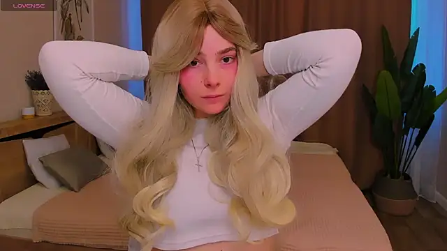 Snapshot of Maddy_Wood_ chatting on February 20, 2026, 3:03 pm Maddy Wood online show from February 20, 2026, 3:03 pm