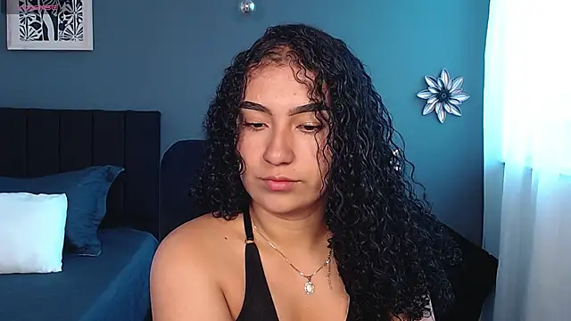 Snapshot of Sofia-bloom chatting on February 25, 2026, 1:44 pm Sofia-bloom online show from February 25, 2026, 1:44 pm