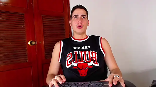 Snapshot of ryanlevi1 chatting on February 16, 2026, 4:49 pm ryanlevi1 online show from February 16, 2026, 4:49 pm