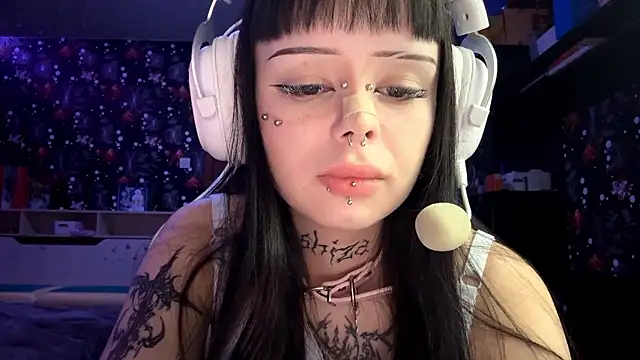 Snapshot of Luna_Sohotti chatting on February 26, 2026, 3:12 pm Luna Sohotti online show from February 26, 2026, 3:12 pm