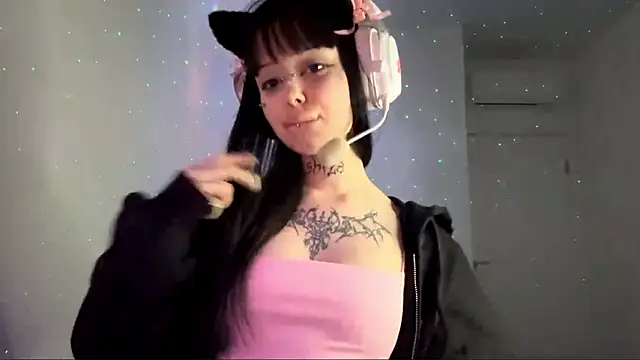 Luna Sohotti online show from March 28, 2026, 3:57 pm