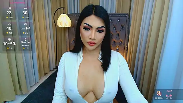 Snapshot of Laureen_Hilton chatting on February 26, 2026, 11:43 am Laureen Hilton online show from February 26, 2026, 11:43 am