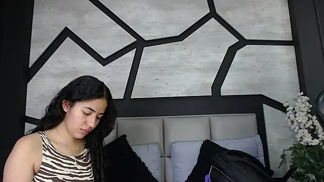 Snapshot of SilkNyx chatting on March 1, 2026, 1:55 pm SilkNyx online show from March 1, 2026, 1:55 pm