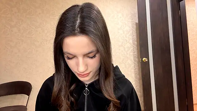 Snapshot of Kosandra_k chatting on March 1, 2026, 5:02 pm Kosandra k online show from March 1, 2026, 5:02 pm