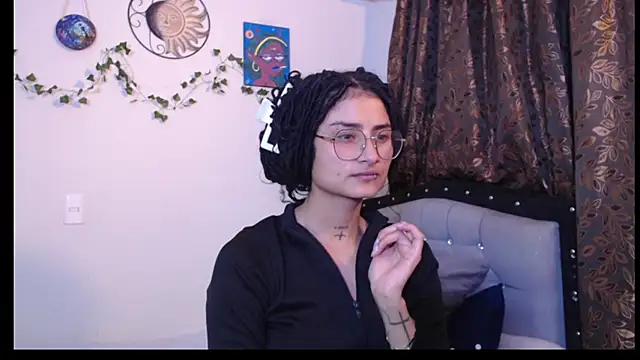 Lili  Clan online show from July 9, 2026, 2:45 am