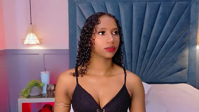 Chloe-Rose- online show from May 23, 2026, 8:57 am