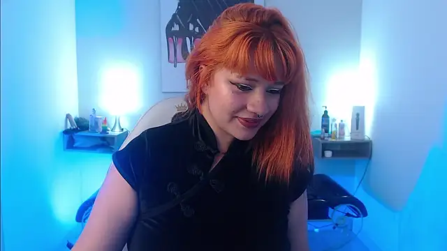 Snapshot of _carlotta_x chatting on February 17, 2026, 1:41 pm carlotta x online show from February 17, 2026, 1:41 pm