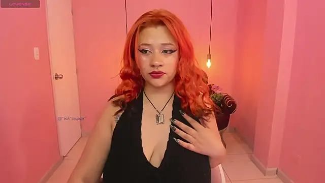 Snapshot of _carlotta_x chatting on July 13, 2026, 3:06 am carlotta x online show from July 13, 2026, 3:06 am