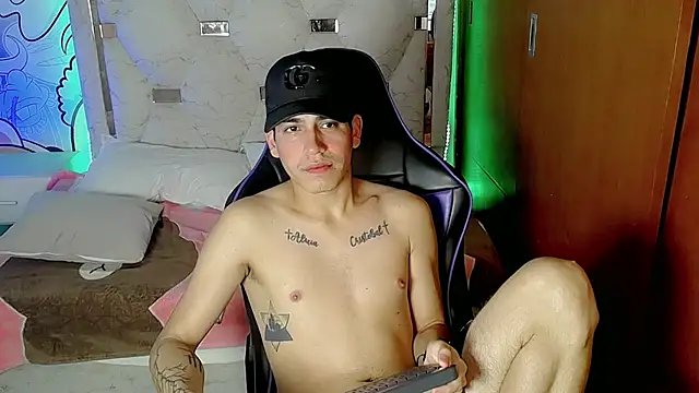 Snapshot of Bby_cash_ chatting on February 27, 2026, 8:19 pm Bby cash online show from February 27, 2026, 8:19 pm