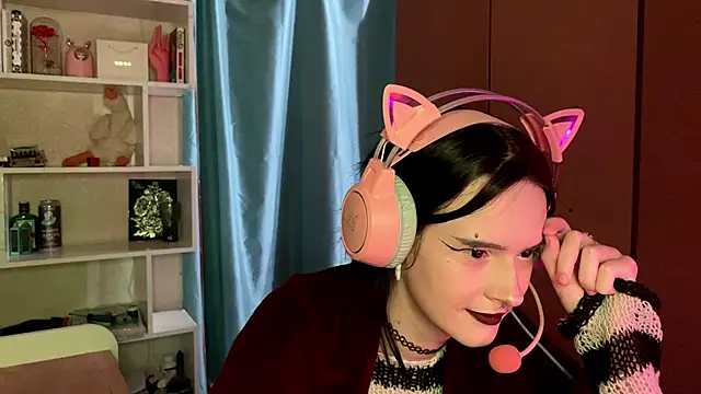 Snapshot of MabelDefina chatting on February 23, 2026, 11:00 am MabelDefina online show from February 23, 2026, 11:00 am