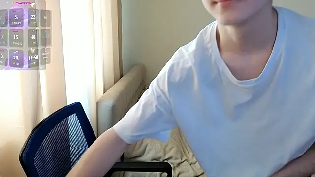  LukaHayes  online show from February 20, 2026, 12:18 pm