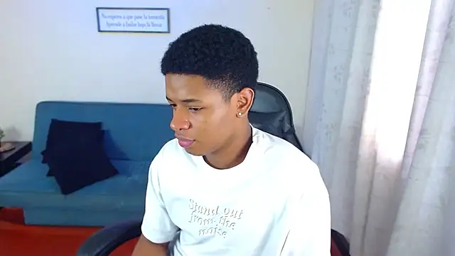 liiam3 online show from March 28, 2026, 8:54 pm