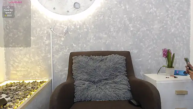 Snapshot of dark_dreams_ chatting on July 2, 2026, 7:42 pm dark dreams online show from July 2, 2026, 7:42 pm
