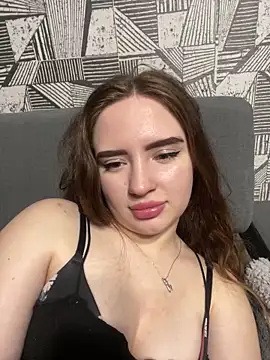 Snapshot of SofaLav chatting on March 4, 2026, 5:42 pm SofaLav online show from March 4, 2026, 5:42 pm