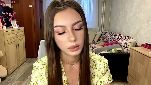 StephaniCute online show from June 25, 2026, 4:45 pm