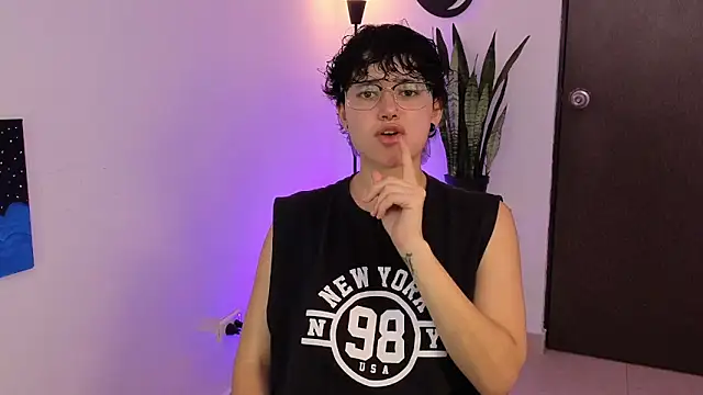 Snapshot of jeroharper_ chatting on April 14, 2026, 7:41 pm jeroharper online show from April 14, 2026, 7:41 pm