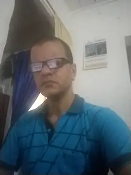 Snapshot of Roque-74 chatting on June 11, 2026, 2:03 pm Roque-74 online show from June 11, 2026, 2:03 pm