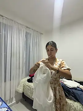 Snapshot of Alicee_Rous chatting on March 2, 2026, 8:16 pm Alicee Rous online show from March 2, 2026, 8:16 pm