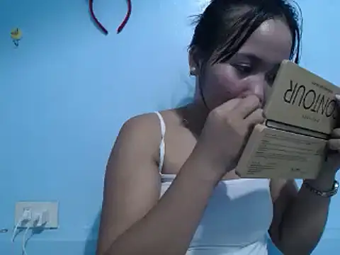 Creamy Pussy21xx online show from April 7, 2026, 12:40 pm