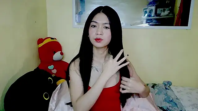Luna Moonfang online show from July 4, 2026, 2:43 pm