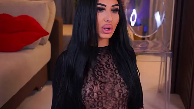 YanaSultana online show from April 3, 2026, 8:43 am