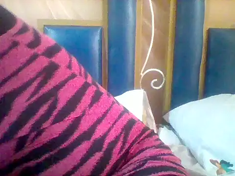 Snapshot of zee66658 chatting on June 3, 2026, 1:23 pm zee66658 online show from June 3, 2026, 1:23 pm