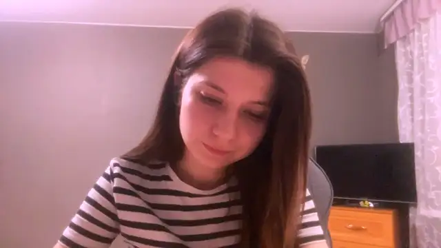 LunnaBliss online show from March 24, 2026, 5:35 pm