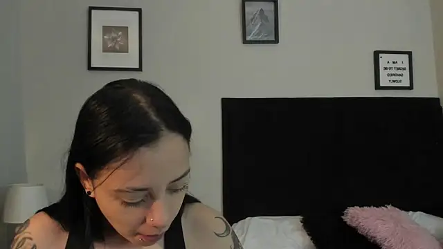 sabbrand0111 online show from March 4, 2026, 7:32 pm